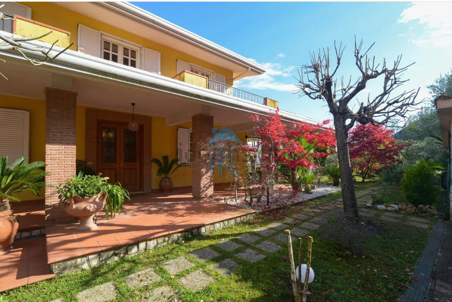 270.000€